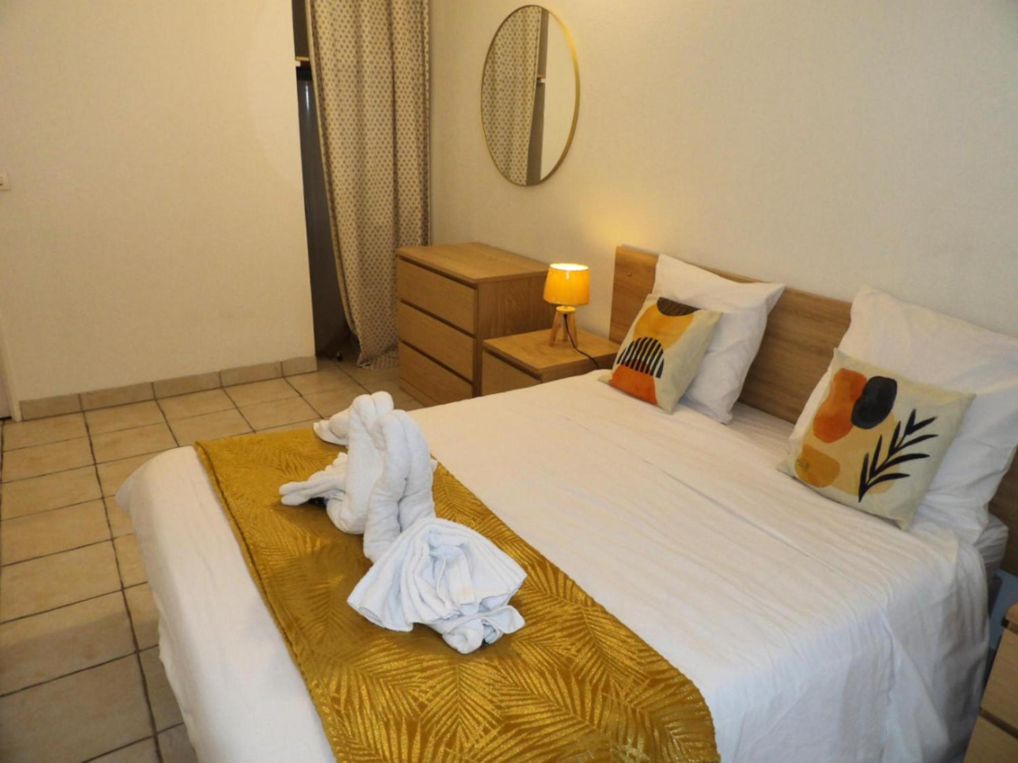 Le Cosy Wiener *Paris*Gare A 300 M*Disneyland* Champs-Sur-Marne Exterior foto